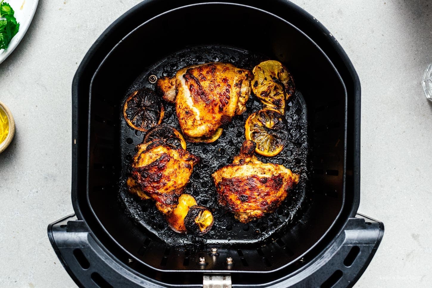 air fryer chicken thighs | www.iamafoodblog.com