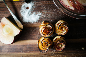 mini puff pastry apple roses - www.iamafoodblog.com