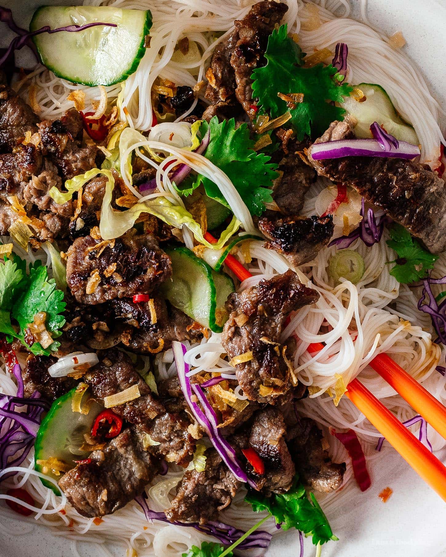 Bún Bò Xã Ớt - Vietnamese Lemongrass Beef Recipe | www.iamafoodblog.com