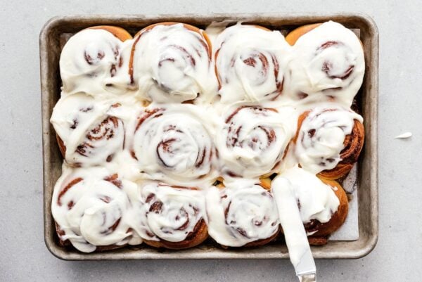 cinnamon rolls frosted | www.iamafoodblog.com