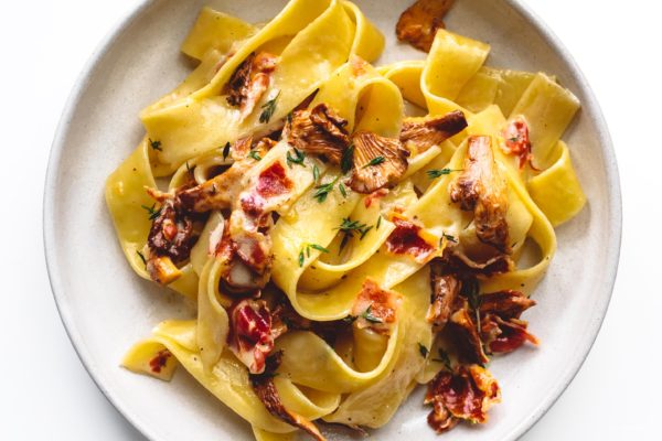 6 ingredient mushroom pasta recipe | www.iamafoodblog.com