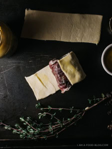 mini beef wellington recipe - www.iamafoodblog.com