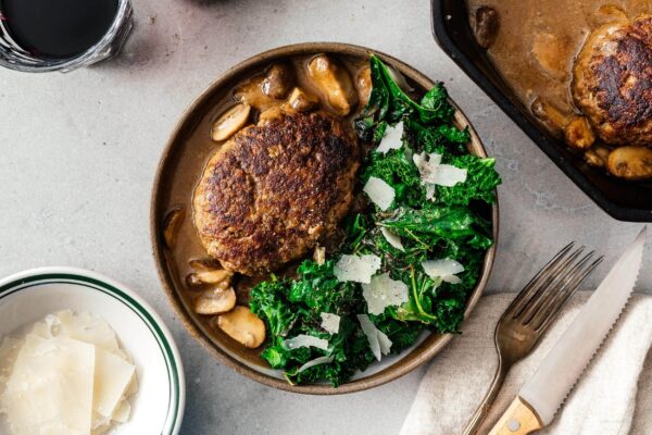 Salisbury steak recipe | www.iamafoodblog.com