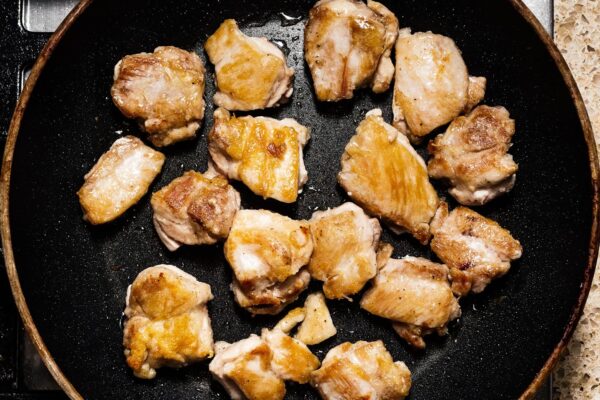 frying chicken | www.iamafoodblog.com