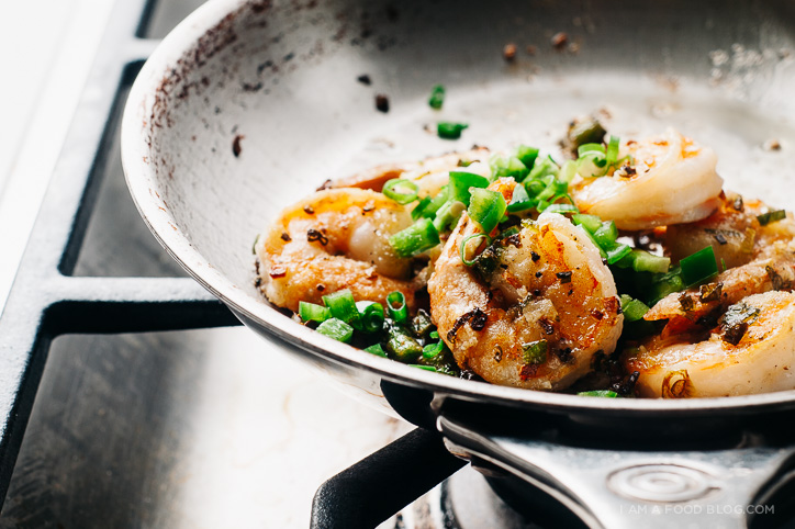 spicy salt and pepper shrimp recipe - www.iamafoodblog.com