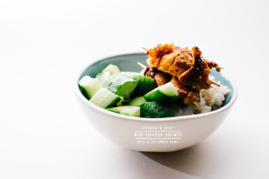 mini sriracha honey chicken skewer recipe - www.iamafoodblog.com