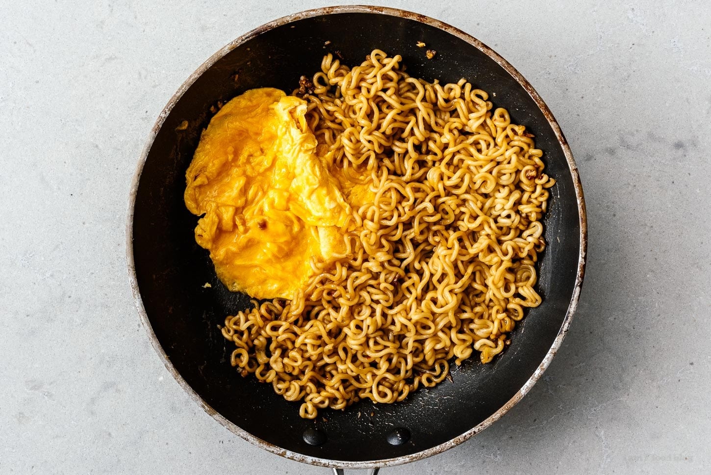 egg and noodles in pan | www.iamafoodblog.com